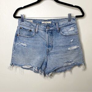 Levi’s Wedgie Jean Shorts